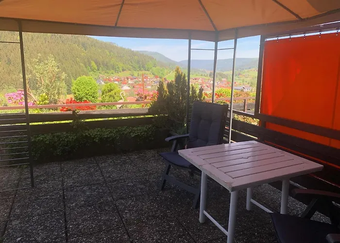 Appartement Mit Herrlicher Aussicht Uebers Murgtal