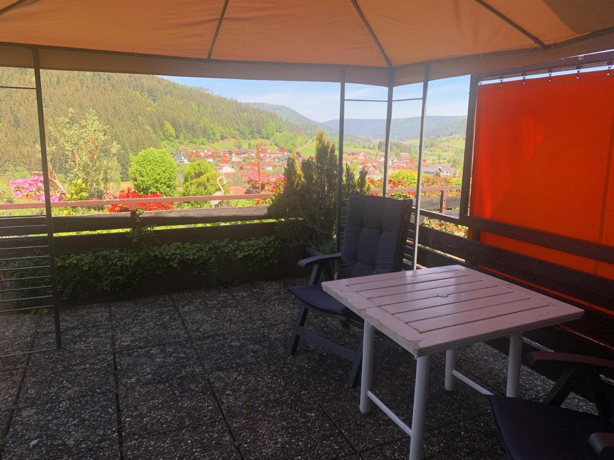 Mit Herrlicher Aussicht Uebers Murgtal Apartment *